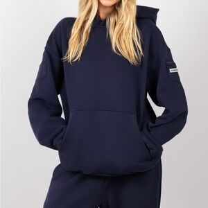 Comfrt Women's set - Cozy Pullover Sweatshirt and sweatpants